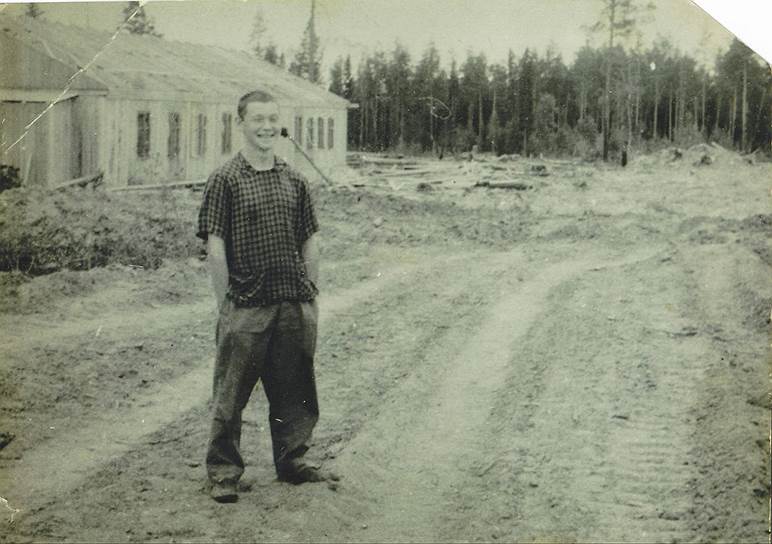 Александр Гинзбург в лагере в Коми АССР, 1961 год