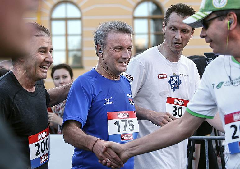 Президент Сбербанка Герман Греф на забеге SPIEF Race, организованном World Class 
