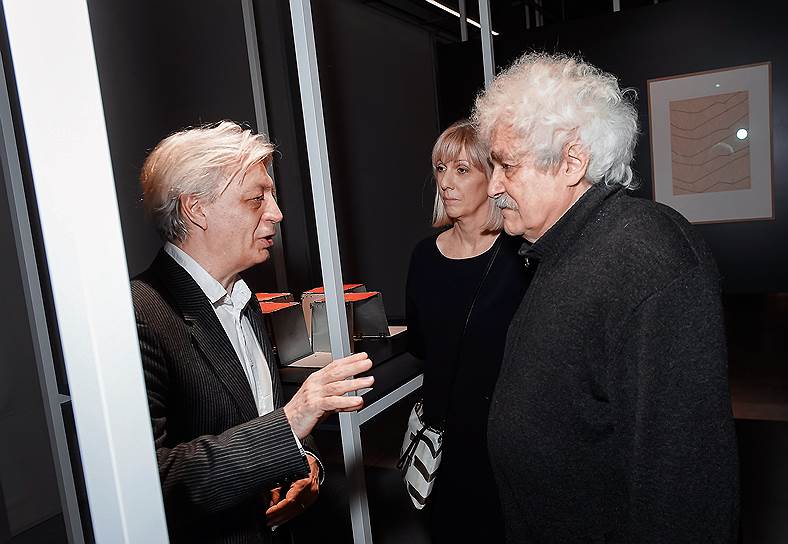 Архитектор и куратор Юрий Аввакумов (слева) на открытии весеннего выставочного сезона музея &quot;Гараж&quot; 