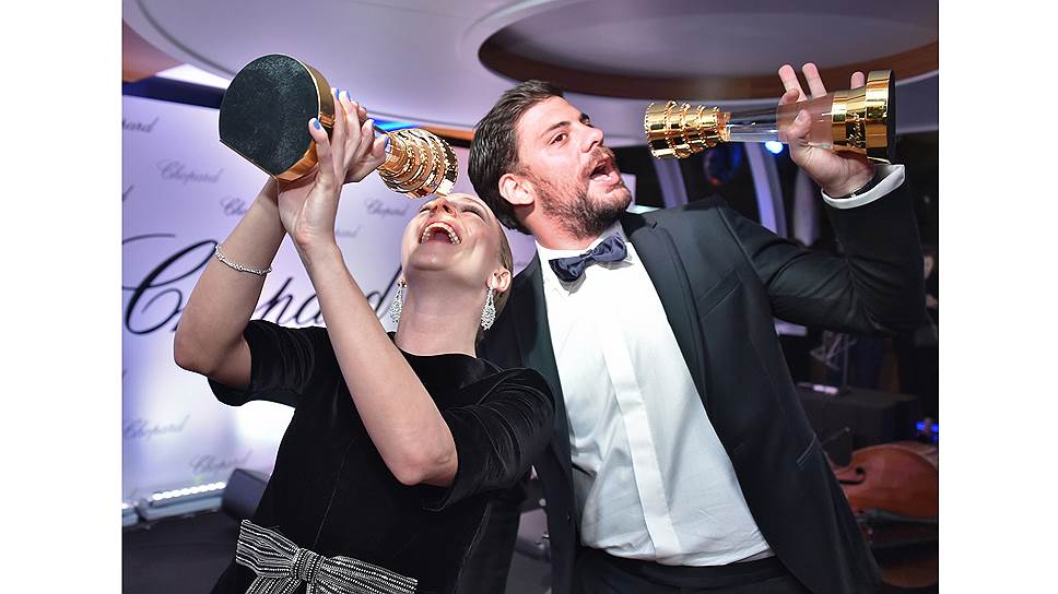 Актеры Аглая Тарасова и Милан Марич на вручении наград Chopard Talent Award на Московском международном кинофестивале