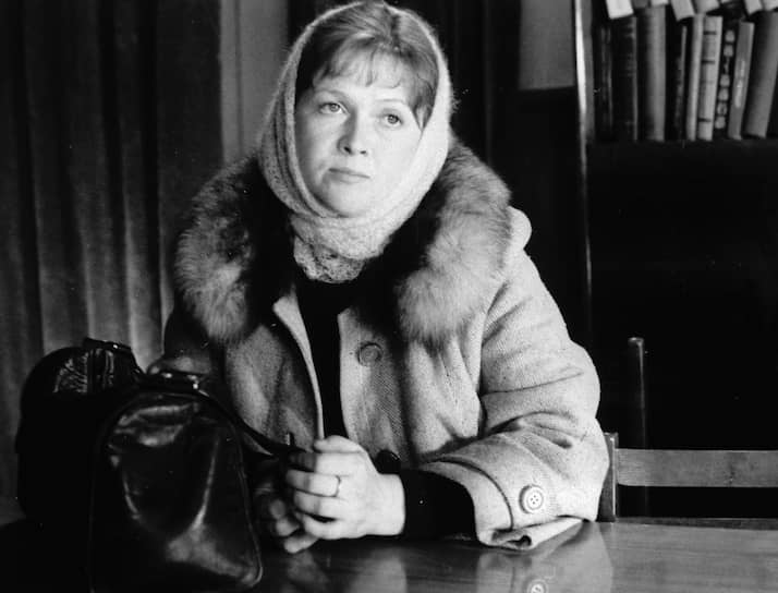 Наталья Гундарева («Одиноким предоставляется общежитие», 1984)