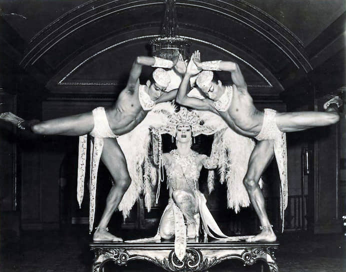 Артисты «Шкатулки драгоценностей». Слева направо: Тед Дункан, Чунга Очоа и Уорд Флеминг, около 1960