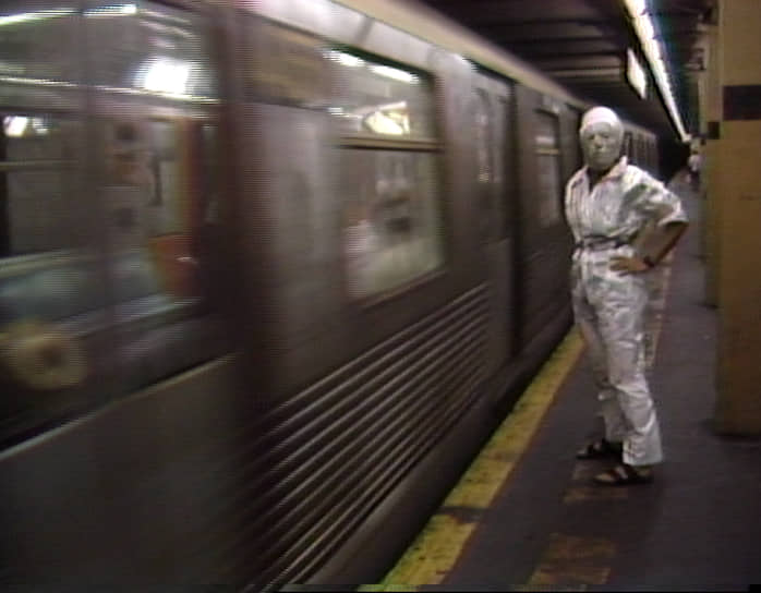 «Хочешь познакомиться с соседом? Запись из нью-йоркского метро», 1985
