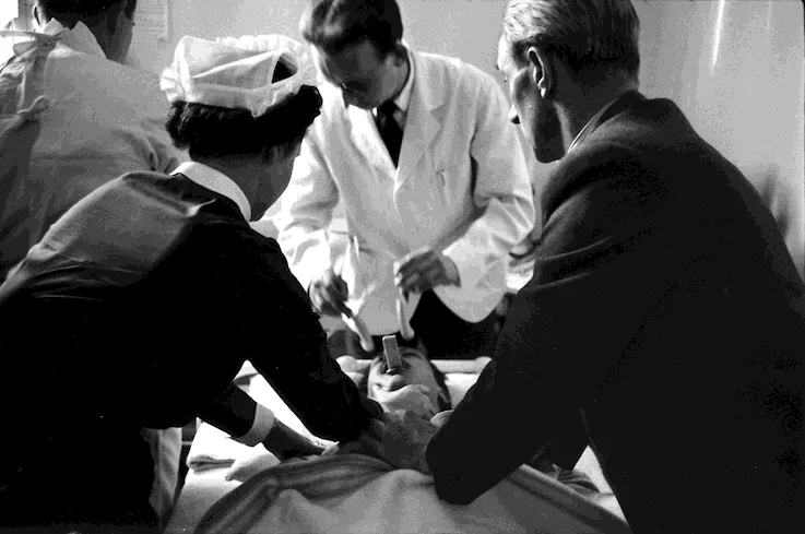 Электрошоковая терапия в психиатрической больнице, штат Огайо, 1956