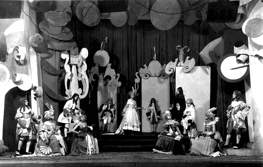 Сцена из спектакля «Адриенна Лекуврер». Камерный театр, 1919 