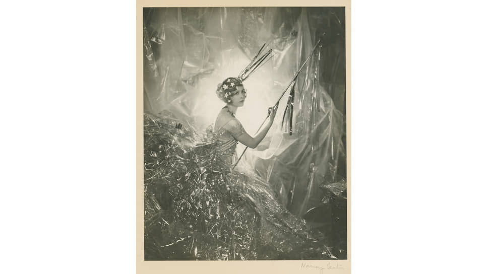 «Нэнси Битон в образе падающей звезды», 1929 