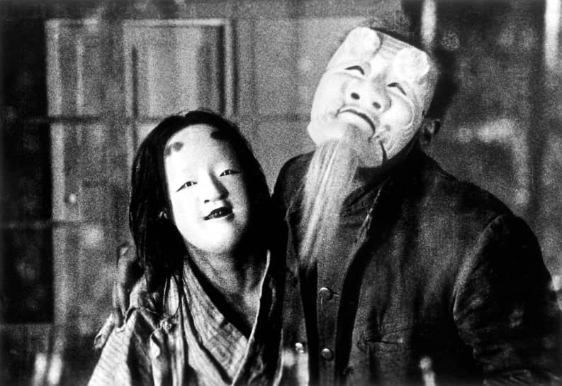 «Страница безумия». Режиссер Тэйносукэ Кинугасы, 1926