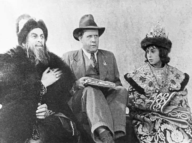 Николай Черкасов, Сергей Эйзенштейн и Эрик Пырьев на съемках «Ивана Грозного», 1944