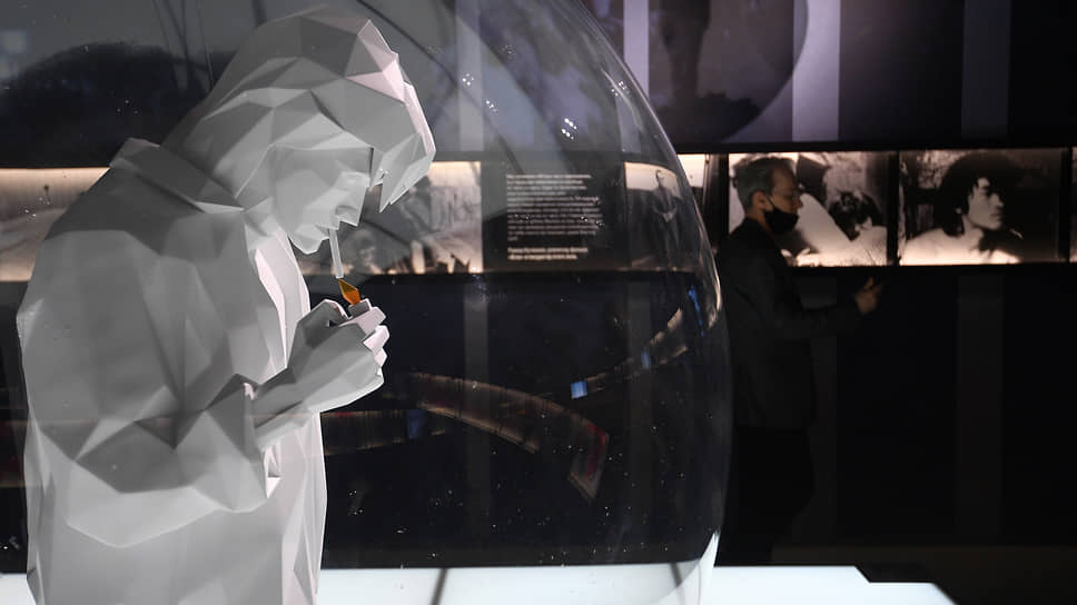 Выставка «Виктор Цой. Путь героя» в ЦВЗ «Манеж», 2022