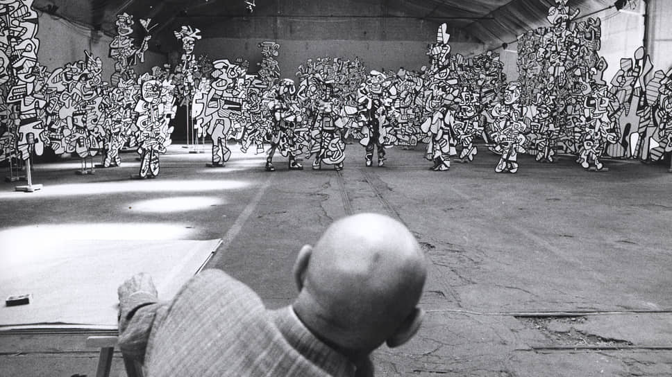 Жан Дюбюффе на репетиции «Coucou Bazar», 1972