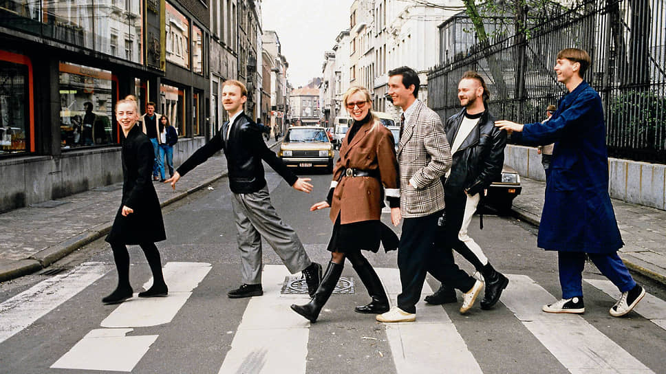 Слева направо: Анн Демельмейстер, Дирк Ван Саен, Марина Йи, Дрис Ван Нотен, Вальтер Ван Бейрендонк, Дирк Биккембергс, 1987