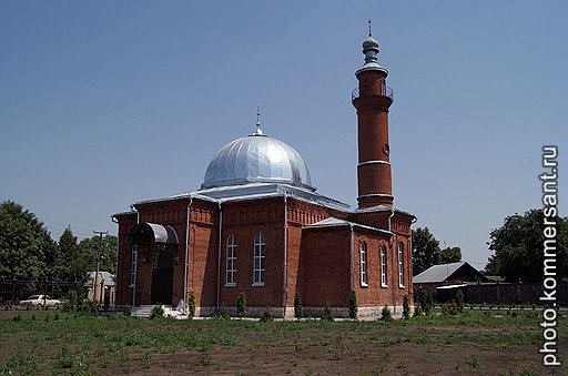Построенную новую мечеть в Беслане пока не открывают, боясь обидеть чувства родственников погибших от рук террористов-мусульман
