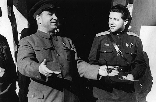 Первое лицо БССР Пантелеймон Пономаренко (слева) и его помощник Петр Абрасимов занимались самообеспечением с большим размахом