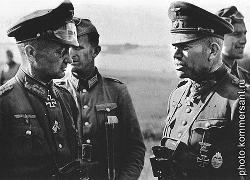 Доклад Быстрого Гейнца Гудериана (на фото справа) о состоянии Красной армии добыли и доставили в Москву только через три месяца после написания