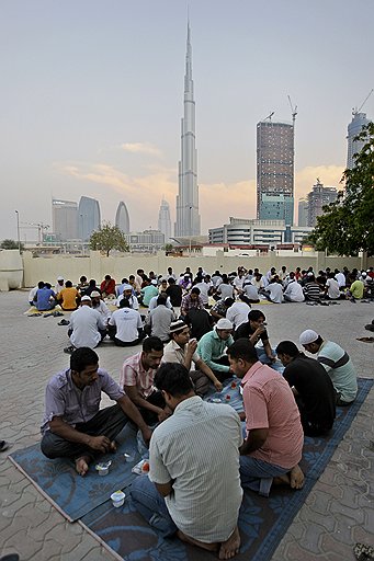 За близость к солнцу и Богу жители самой высокой башни Дубая будут расплачиваться дополнительными минутами голода 
