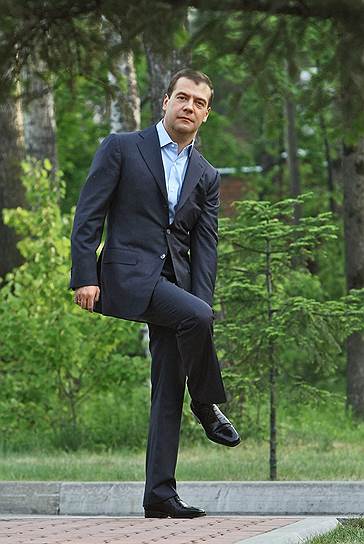 Дмитрий Медведев продумывает следующий шаг своей политической карьеры