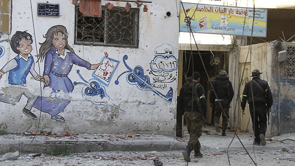 Бойцы сирийской оппозиции начали проникать не только в разрушенные здания, но и в международные организации