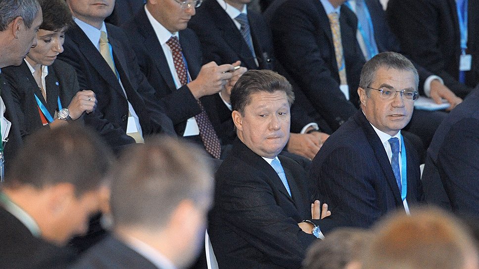 &quot;Сланцевая революция&quot;, которую Алексей Миллер (на фото — в центре) долго называл голливудским пиаром, застала топ-менеджмент &quot;Газпрома&quot; врасплох 

