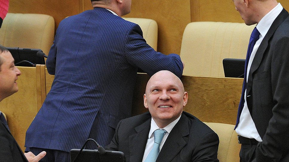 Второй уход Владимира Овсянникова (второй справа) из Госдумы в партийные структуры, возможно, будет не последним 