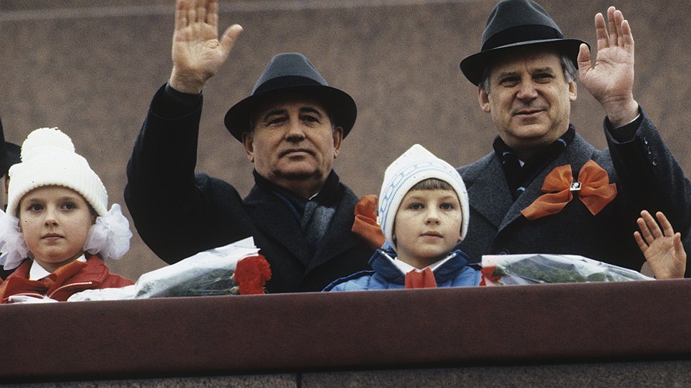Михаил Горбачев и Николай Рыжков, Москва, 1989 год 