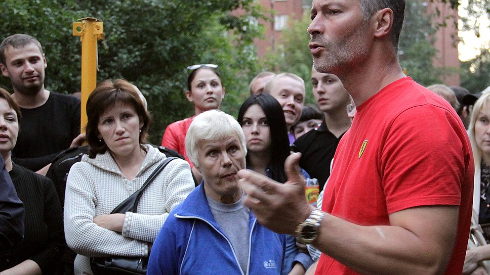 Евгений Ройзман уже примеривает красную футболку лидера предвыборной гонки 