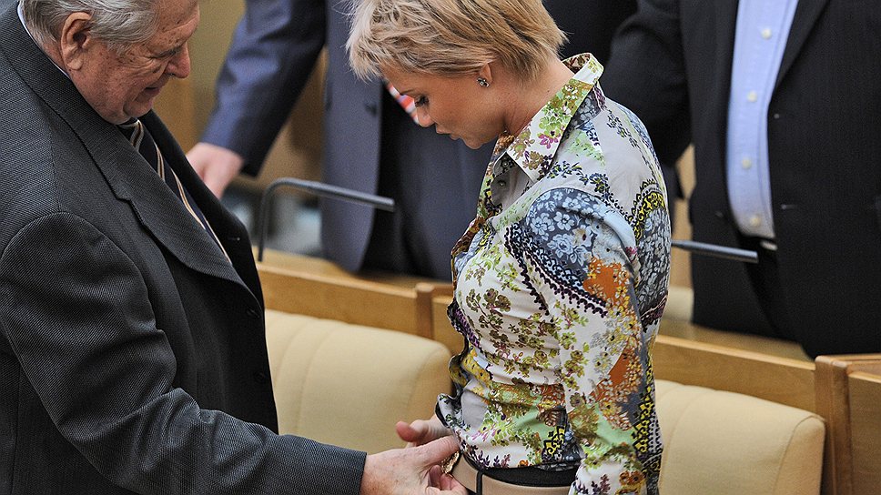 Депутаты Геннадий Кулик и Светлана Хоркина. Москва, 2011 год 
