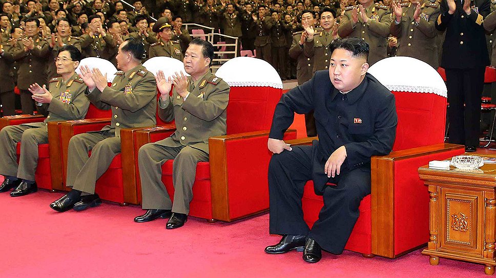 Дорогой и уважаемый товарищ Ким Чон Ын показал себя славным продолжателем дела великого вождя Ким Ир Сена и любимого руководителя Ким Чен Ира