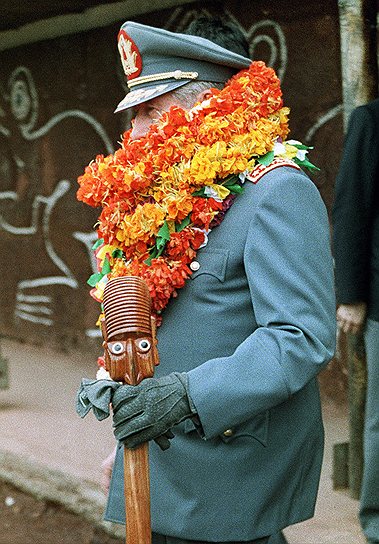 Президент Чили Аугусто Пиночет. Остров Пасхи, 1987 год 

