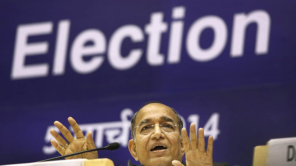 Глава индийского ЦИКа В. С. Сампат делает все возможное для обеспечения избирателей достаточным количеством участков