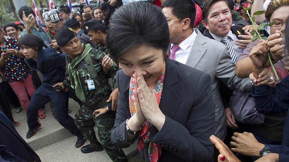 Вслед за Йинглак Чинават в отставку скоро может отправиться весь кабинет министров Таиланда 
