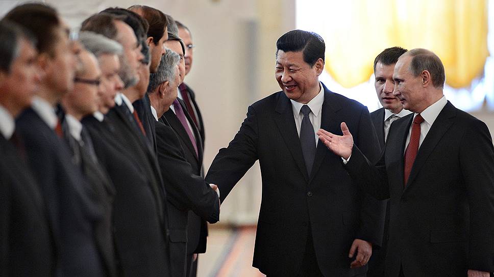 Во время визита в Китай Владимир Путин и Си Цзиньпин могут оформить газовый альянс 

