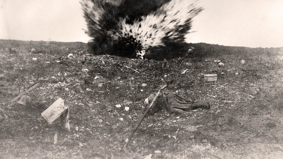 Взрыв артиллерийского снаряда во время битвы за Верден (начало 1916 года) 