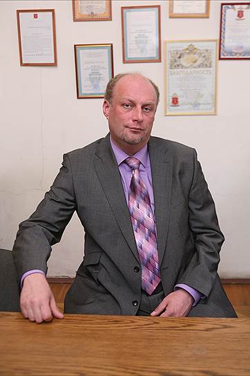 С ноября 1995 года по настоящее время Сергей Корнеев — адвокат Санкт-Петербургской городской коллегии адвокатов