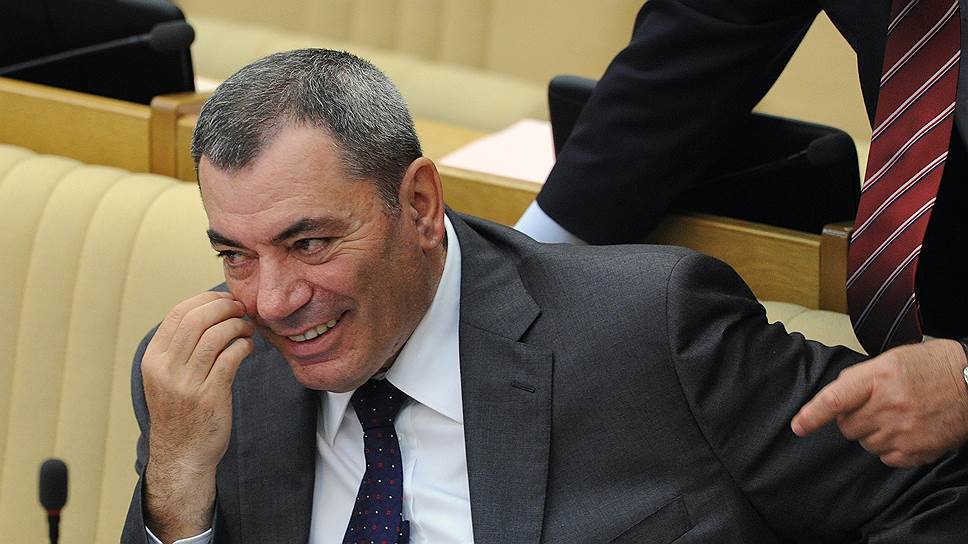 В 2003 году Леонид Симановский был избран в Госдуму. Депутат четвертого, пятого и шестого созывов