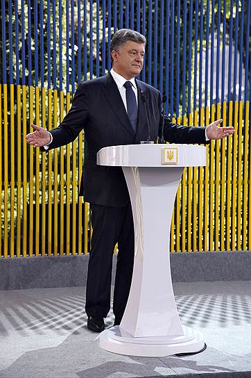 На посту президента Петру Порошенко пришлось решать проблемы, с которыми до него не сталкивался ни один президент Украины 
