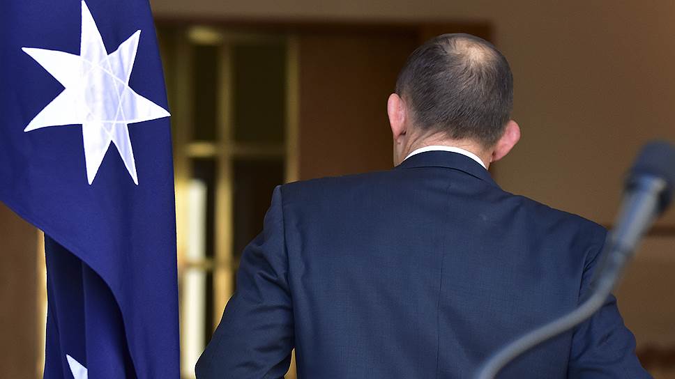 Либеральная партия Австралии отправила в отставку Тони Эбботта, решив, что ей нужен более интеллигентный политик 
