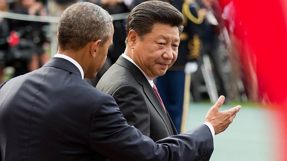 Несмотря на постоянное усложнение отношений между США (слева — Барак Обама) и КНР (справа — Си Цзиньпин), товарооборот между двумя странами удерживает их от открытой конфронтации 
