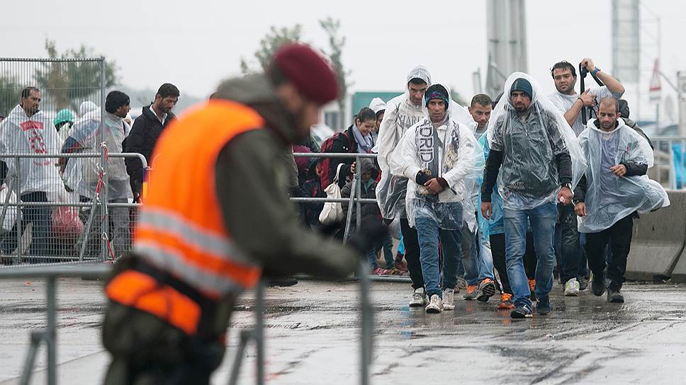 Министр внутренних дел Томас де Мезьер заинтересовался родиной проживающих в Германии мигрантов 
