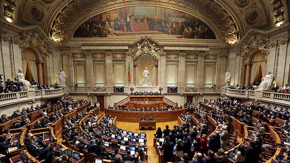 Португальскому парламенту разонравилось правоцентристское правительство