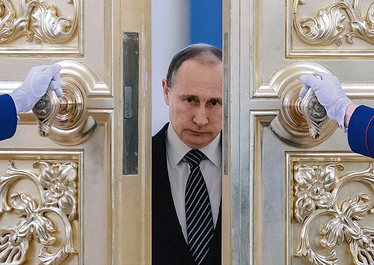 Деятельность президента России на протяжении всего 2015 года одобряло более 80% опрошенных &quot;Левада-центром&quot;