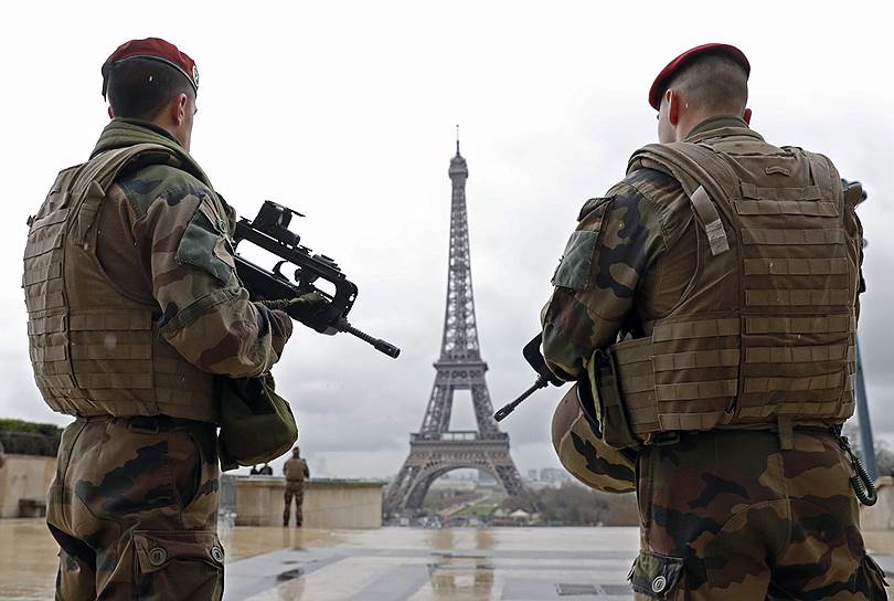 Низкий уровень взаимодействия между спецслужбами способствовали успеху организаторов терактов в Париже