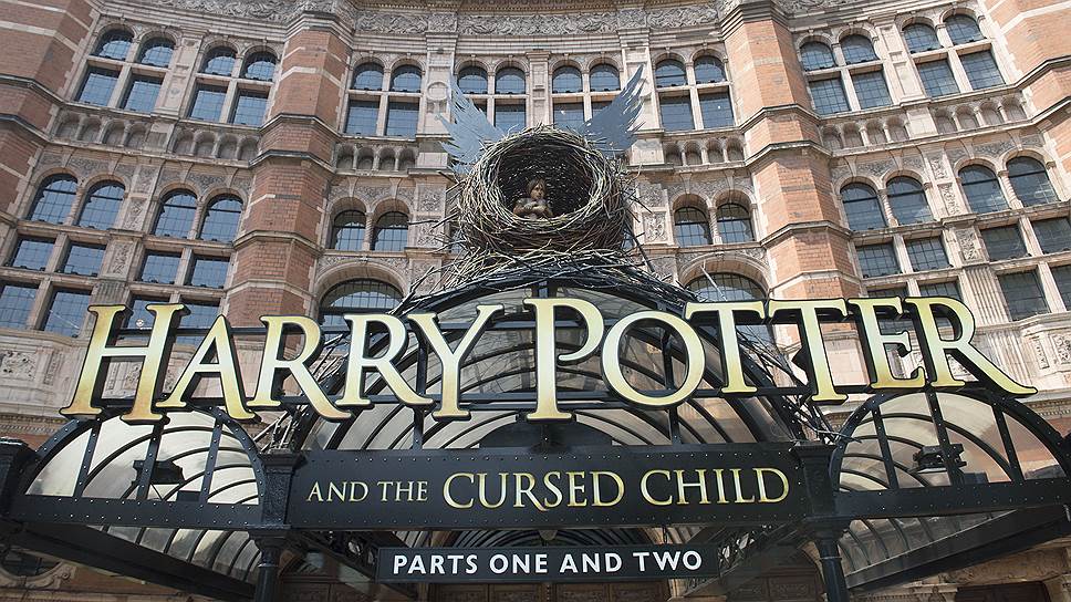 Текст пьесы &quot;Гарри Поттер и проклятое дитя&quot; побил рекорды предпродаж в реальных и виртуальных книжных англоязычного мира