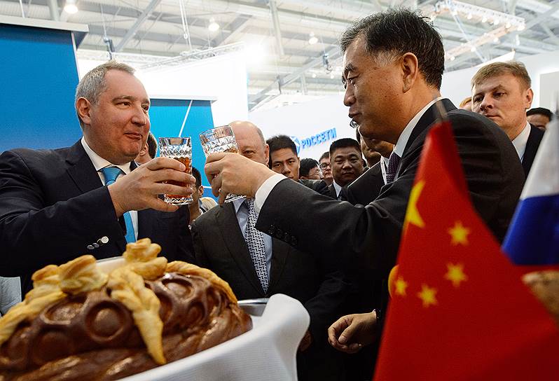 Сотрудничество в космической отрасли между Россией и Китаем в последние годы обсуждают вице-премьеры двух стран Дмитрий Рогозин и Ван Ян