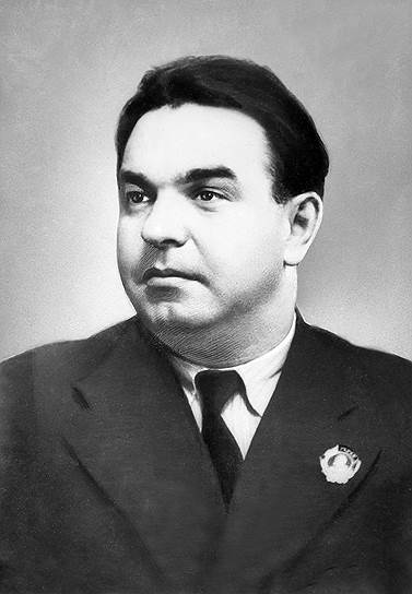 Министра угольной промышленности восточных районов СССР В. В. Вахрушева Сталин считал жертвой кремлевской медицины задолго до появления «дела врачей-убийц»