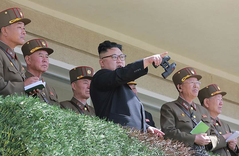 Одним из вариантов решения северокорейского вопроса США видят ликвидацию Ким Чен Ына и всех, кто руководит ракетно-ядерной программой КНДР 
