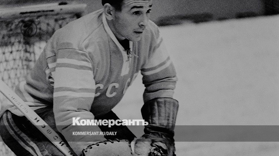 Зингер вратарь