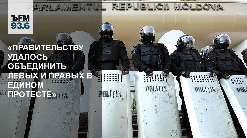 левые идеологии. объединение левых и правых. левые и правые партии таблица. объединение левых и правых. анифап.