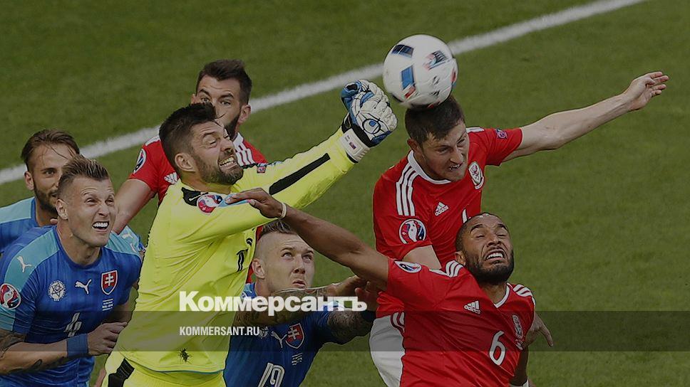 Футбол сборная алжира 1982. Локомотив футбол лучшие. Как попасть в сборную. 23 номер футболист. Адьям кузяев.