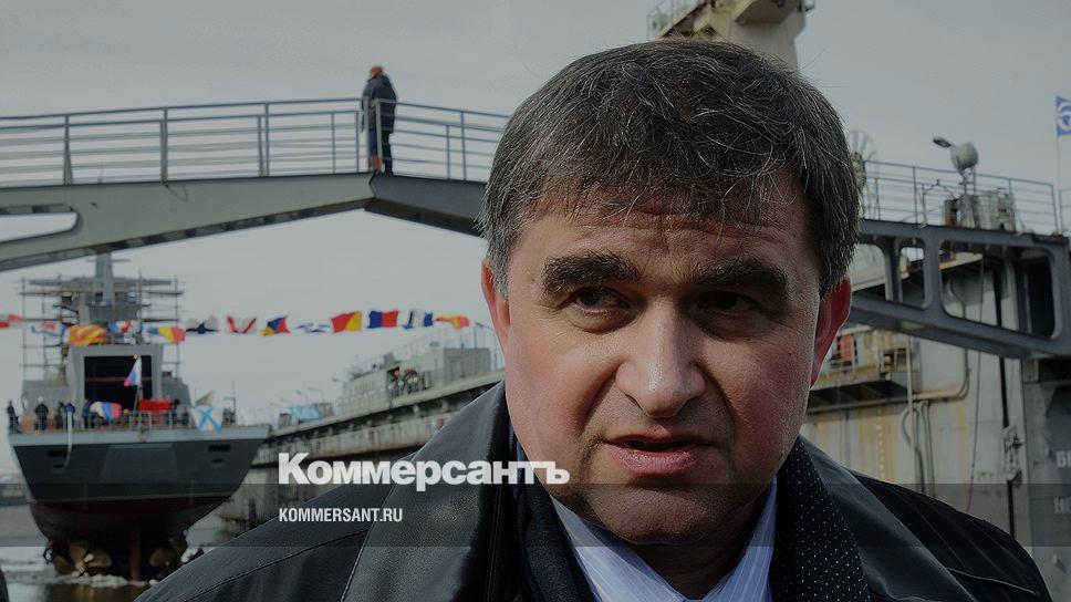 Теплоход пола анатолия. Принцесса арктики судно. Пожар в макаровке. Лоцманское судно санкт-петербург. Работа на судах спб.