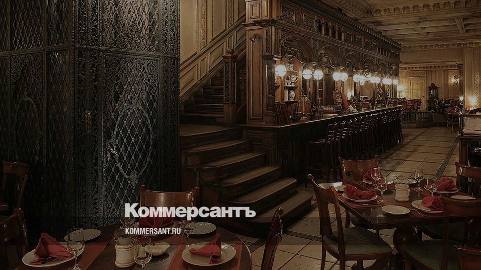 ресторан пушкин каминный зал. пушкин париж. пушкин париж. Cafe pouchkine. бюст поэта пушкина в париже.
